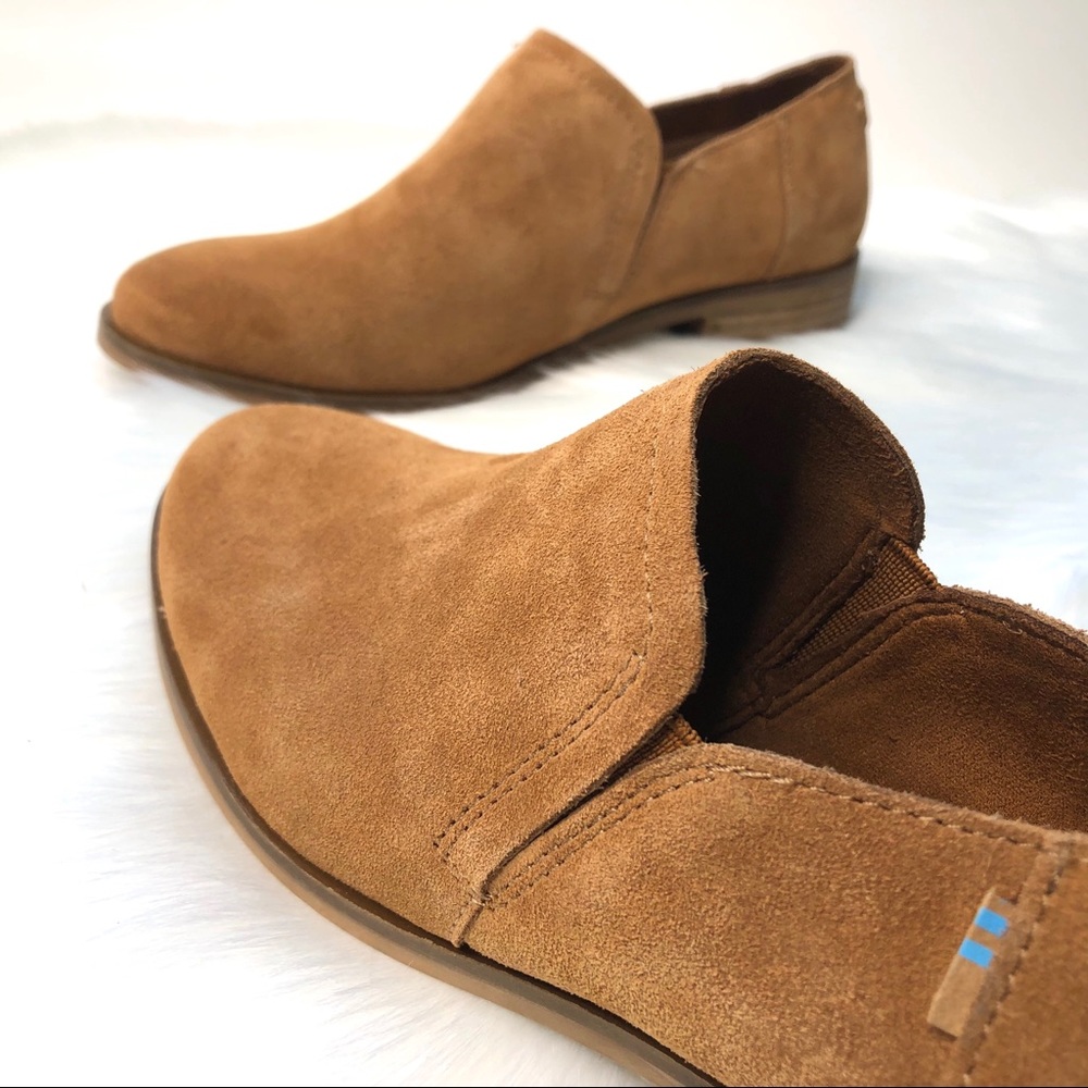 TOMS - Shaye Suede Block Heel Booties NWOT - Picture 6 of 7